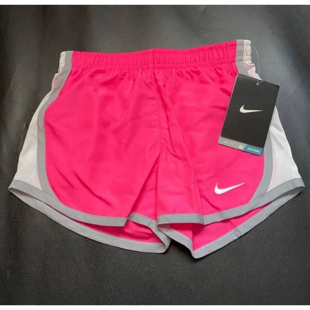 NWT Nike Metallic Athletic Set Girls Size 6